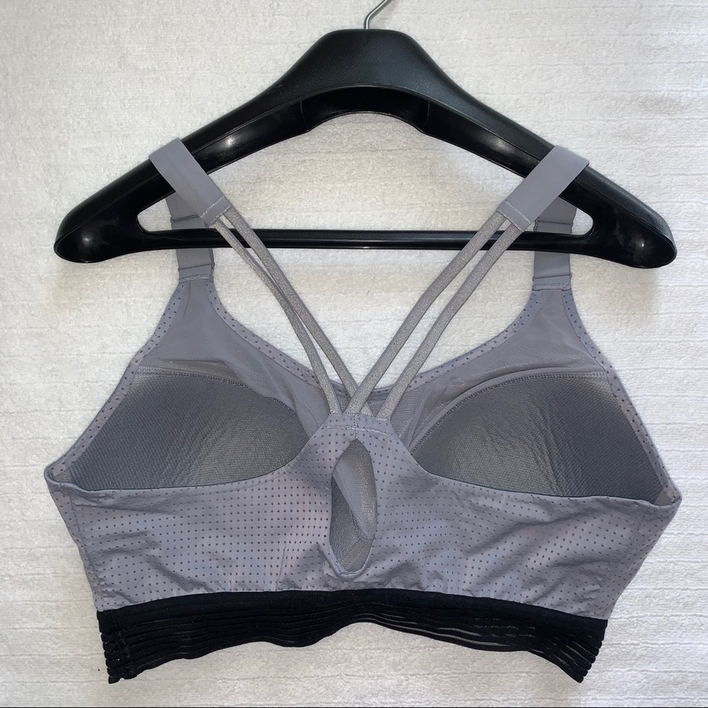 Victoria Mesh Lightweight Sport Bra - Picture 3 of 6